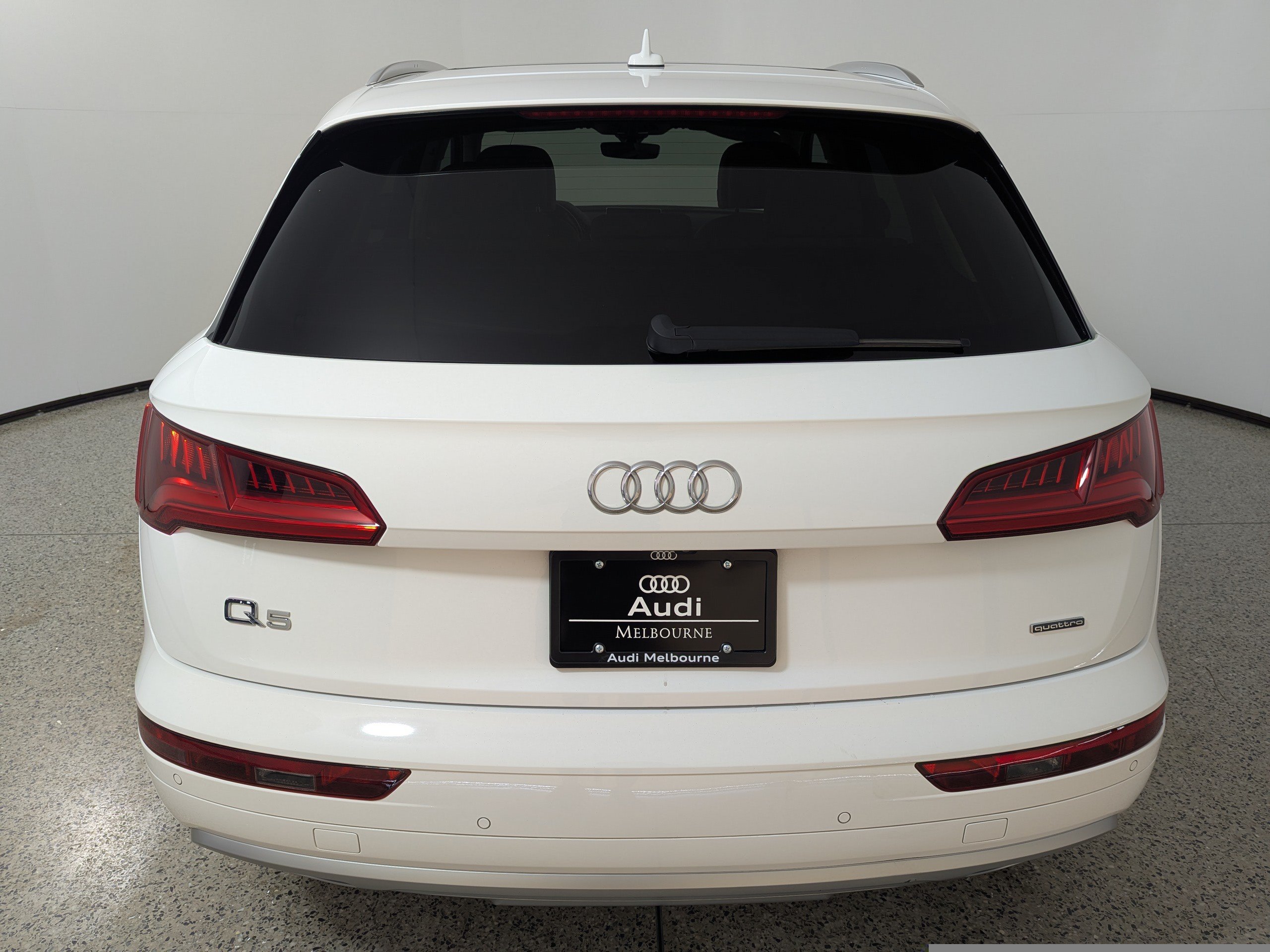 Used 2019 Audi Q5 2.0T Premium Plus w/ Premium Plus Package AWD/4WD image 6