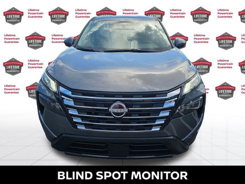 Used 2025 Nissan Rogue SV image 5