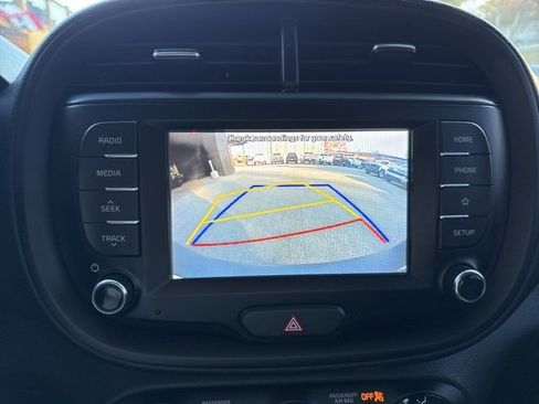 Used 2021 Kia Soul S image 26
