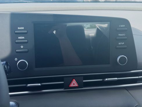 New 2026 Hyundai Elantra Sport FWD image 10