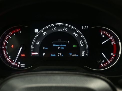 Used 2025 Toyota RAV4 XLE AWD/4WD image 24