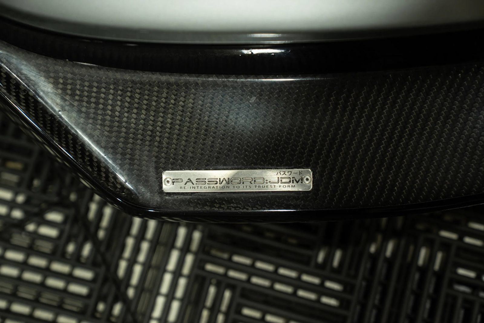 Used 2009 Nissan GT-R Premium AWD/4WD image 9