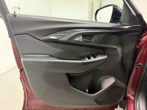 Certified 2023 Chevrolet TrailBlazer RS w/ Convenience Package FWD image 10