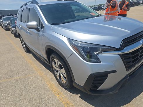 Used 2024 Subaru Ascent Premium AWD/4WD image 4