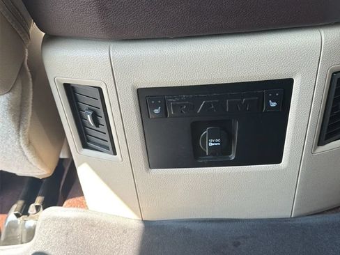 Used 2014 RAM 1500 Laramie AWD/4WD image 31