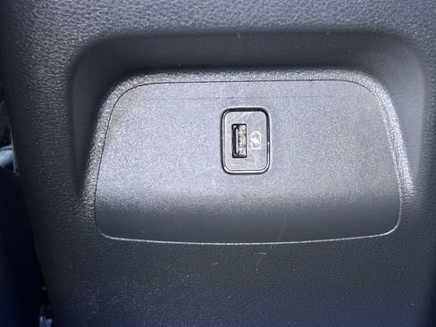 Certified 2025 Nissan Sentra SR w/ SR Premium Package FWD image 30
