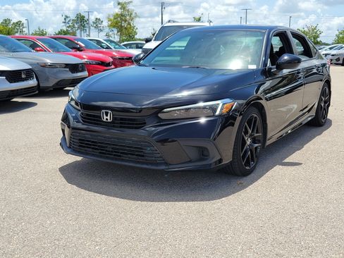 Used 2022 Honda Civic Sport image 3