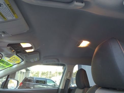 Used 2021 Subaru Crosstrek 2.0i Premium image 25