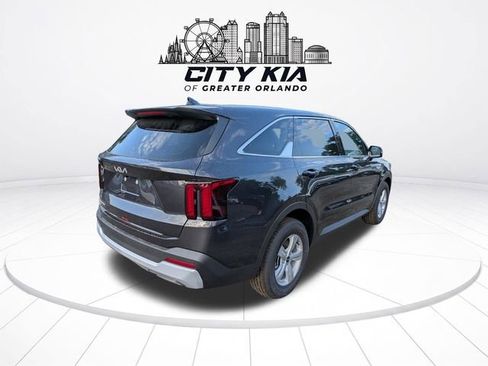 New 2026 Kia Sorento LX FWD image 6
