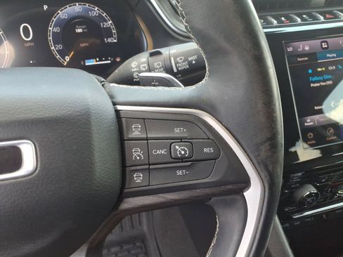 Used 2021 Jeep Grand Cherokee L Limited AWD/4WD image 24