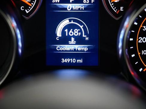 Used 2022 Jeep Wrangler Sport AWD/4WD image 32