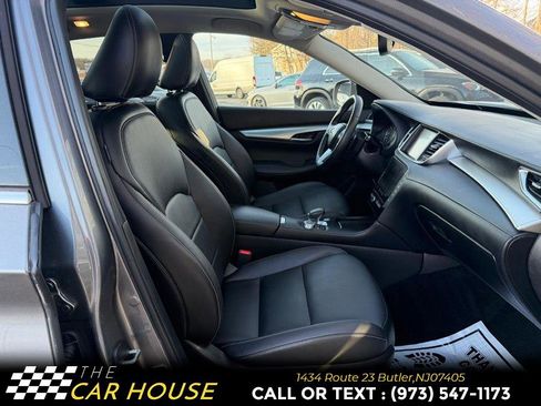 Used 2019 INFINITI QX50 Luxe w/ Navigation Package image 22