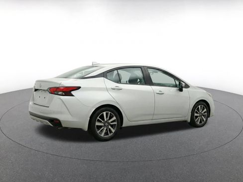 Used 2025 Nissan Versa SV FWD image 11