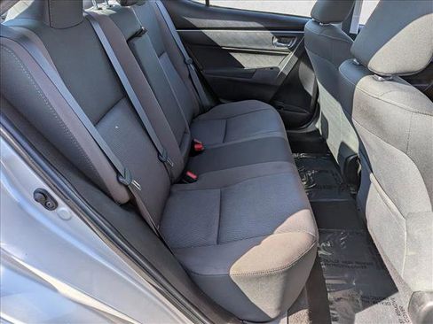 Used 2019 Toyota Corolla LE image 17