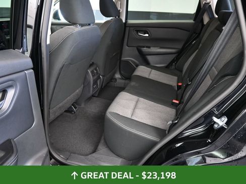 Used 2025 Nissan Rogue SV AWD/4WD image 18