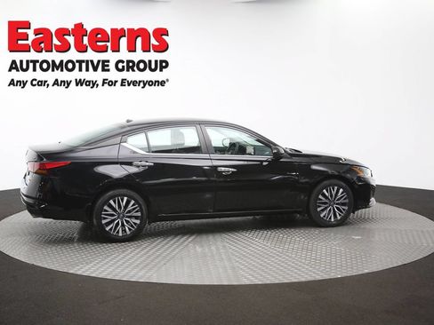 Used 2023 Nissan Altima 2.5 SV w/ SV Premium Package AWD/4WD image 46