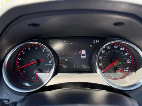 Used 2019 Toyota Camry XSE FWD image 16