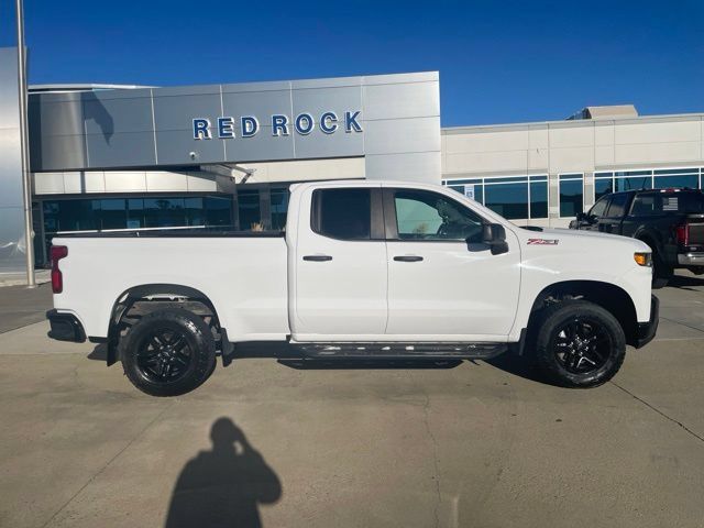Used 2019 Chevrolet Silverado 1500 Custom Trail Boss w/ Custom Convenience Package AWD/4WD image 3