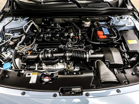 Used 2022 Honda Accord Sport image 11