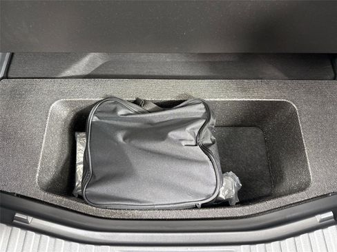 Used 2024 Toyota bZ4X XLE image 40