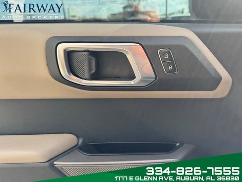 Used 2023 Ford Bronco Wildtrak image 14