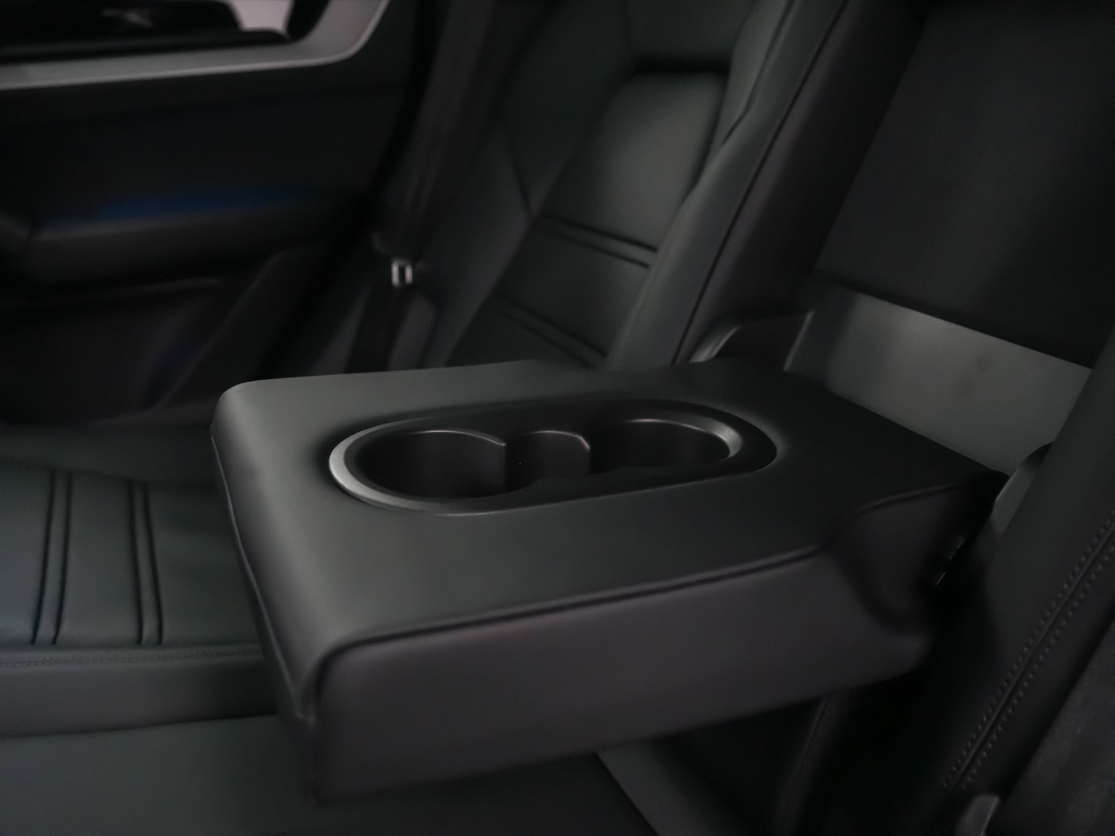 Certified 2026 Porsche Cayenne Coupe AWD/4WD image 19