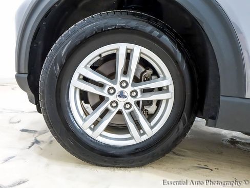 Used 2022 Ford Explorer XLT AWD/4WD image 12
