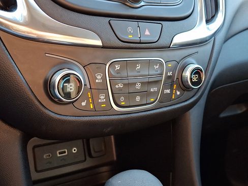 Certified 2024 Chevrolet Equinox LT image 17