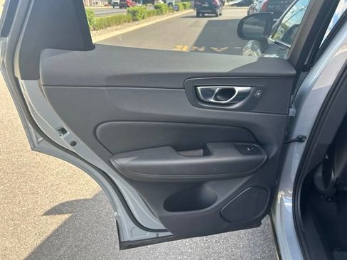 Used 2025 Volvo XC60 B5 Plus AWD/4WD image 16