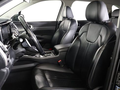 Used 2021 Kia Sorento S image 27