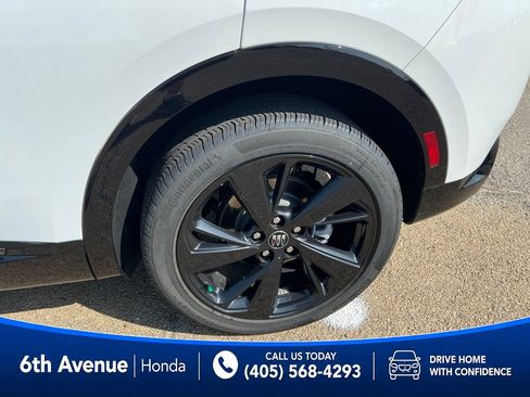 Used 2025 Buick Envision Sport Touring AWD/4WD image 10