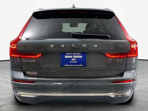 Used 2023 Volvo XC60 B5 Plus w/ Climate Package AWD/4WD image 4