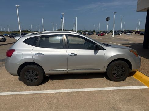 Used 2015 Nissan Rogue S w/ Convenience Package FWD image 8