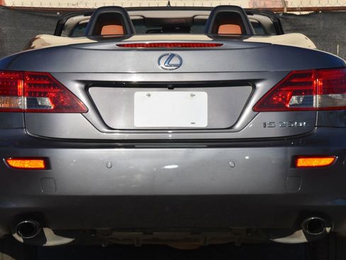 Used 2014 Lexus IS 250C w/ Luxury Package image 61