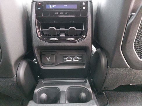 New 2025 Jeep Grand Cherokee L Laredo w/ Luxury Tech Group I image 20