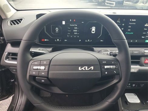 New 2025 Kia K4 EX image 15