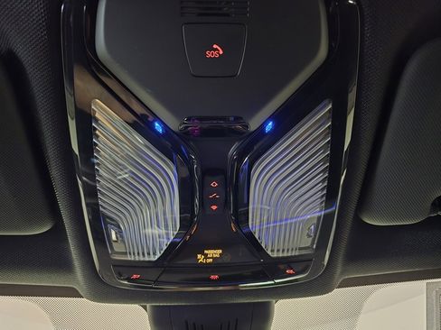 Used 2022 BMW X5 xDrive40i w/ M Sport Package image 37