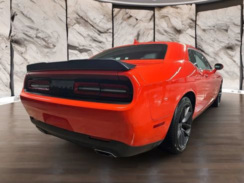 Used 2022 Dodge Challenger GT w/ Plus Package RWD image 5