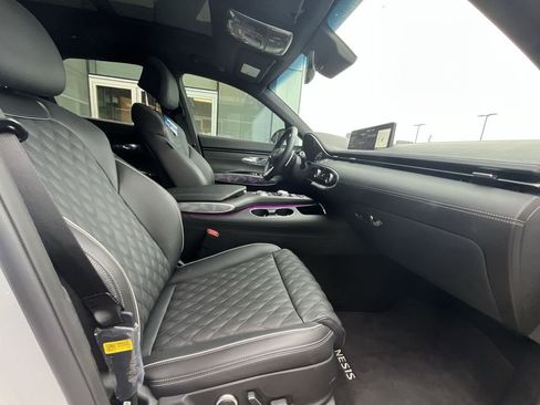 Used 2025 Genesis GV70 3.5T Sport w/ Sport Advanced Package image 26