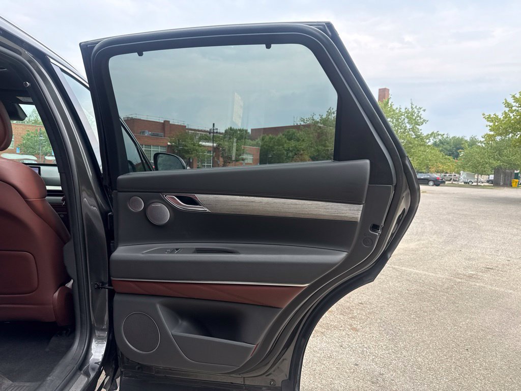 Certified 2025 Genesis GV80 3.5T Prestige AWD/4WD image 31