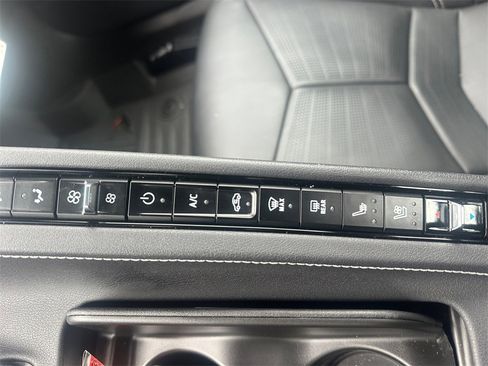 Used 2023 Chevrolet Corvette Stingray Preferred Conv w/ Stealth Interior Trim Package image 24