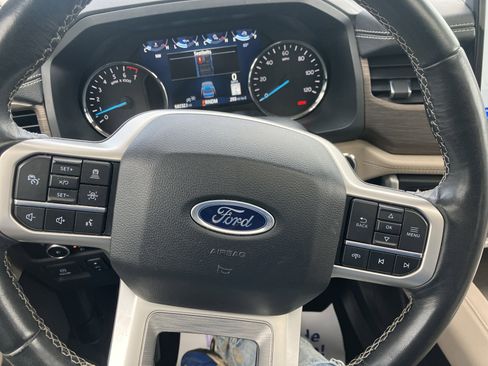 Used 2024 Ford Expedition Max Limited AWD/4WD image 29