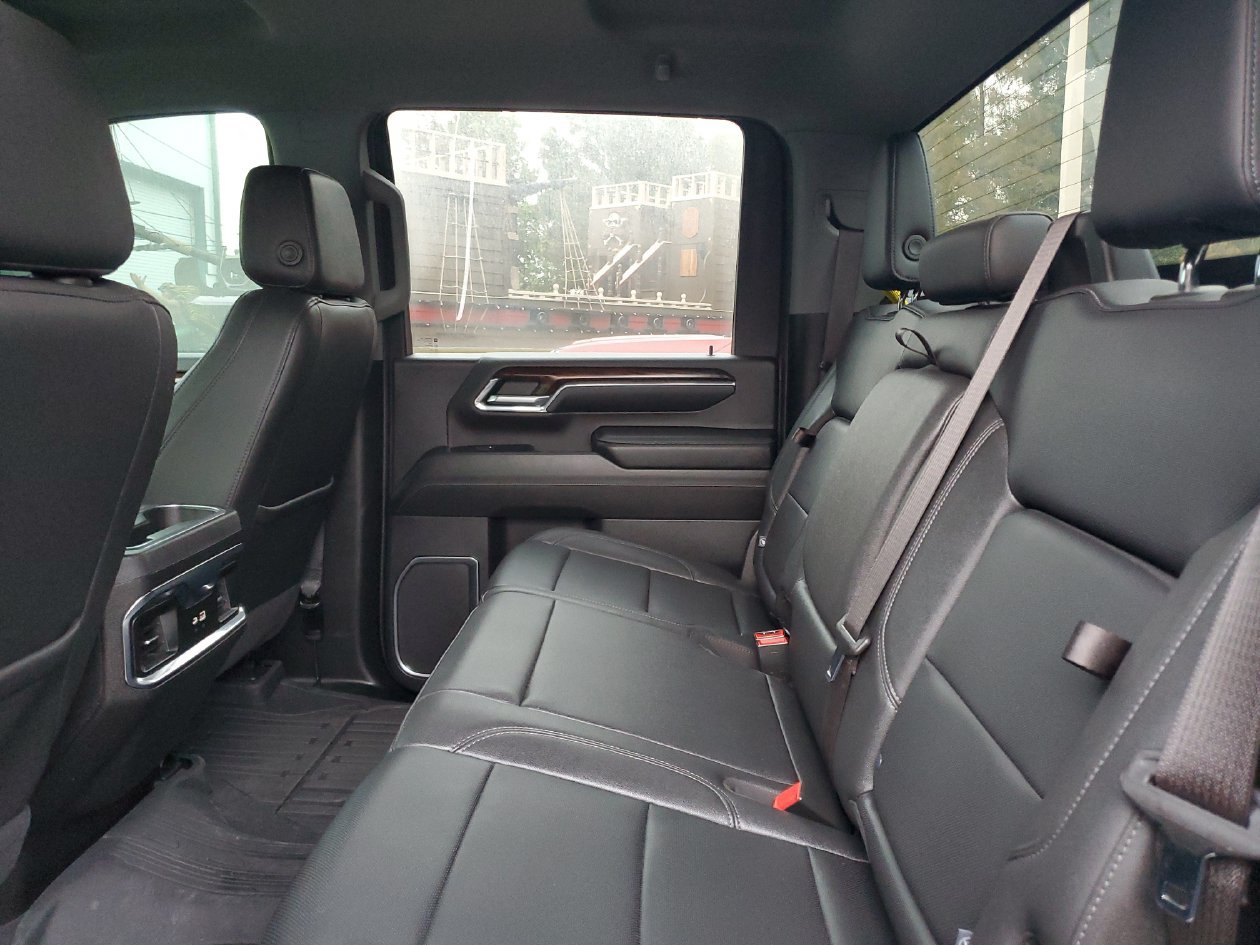 Used 2024 GMC Sierra 2500 SLT AWD/4WD image 12