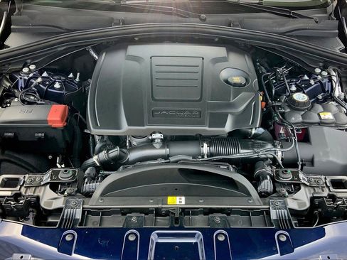 New 2026 Jaguar F-PACE R-Dynamic S image 8