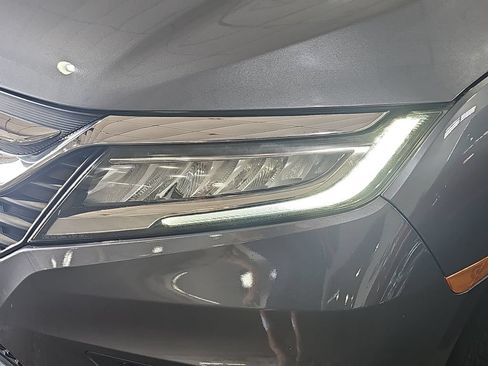 Used 2018 Honda Odyssey Touring image 39