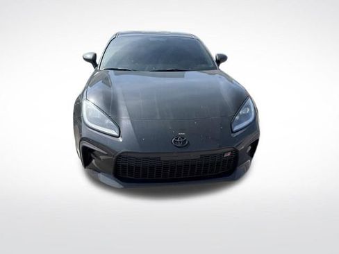Used 2024 Toyota GR86 Premium image 3