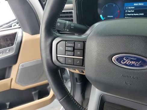 Used 2023 Ford F450 Lariat w/ Lariat Ultimate Package AWD/4WD image 19