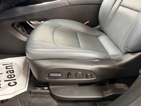 Used 2024 Buick Enclave Premium FWD image 13