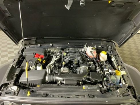 Used 2025 Jeep Gladiator Sport AWD/4WD image 44