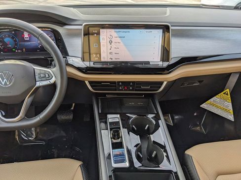 New 2026 Volkswagen Atlas Cross Sport SE image 16